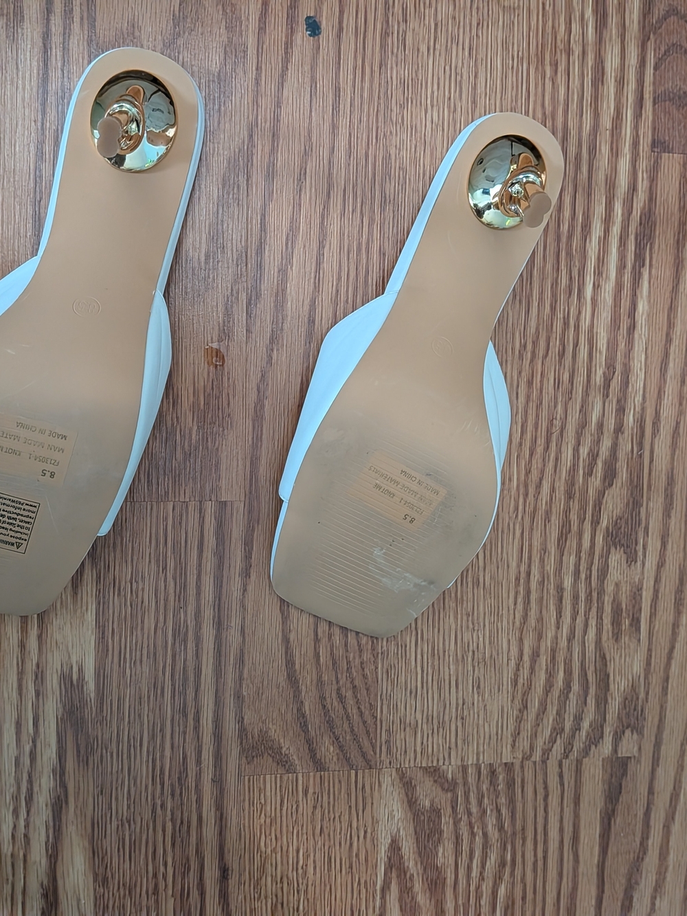 Fashion Nova White Slide Mules with Gold Knot Heel - Picture 4 of 8